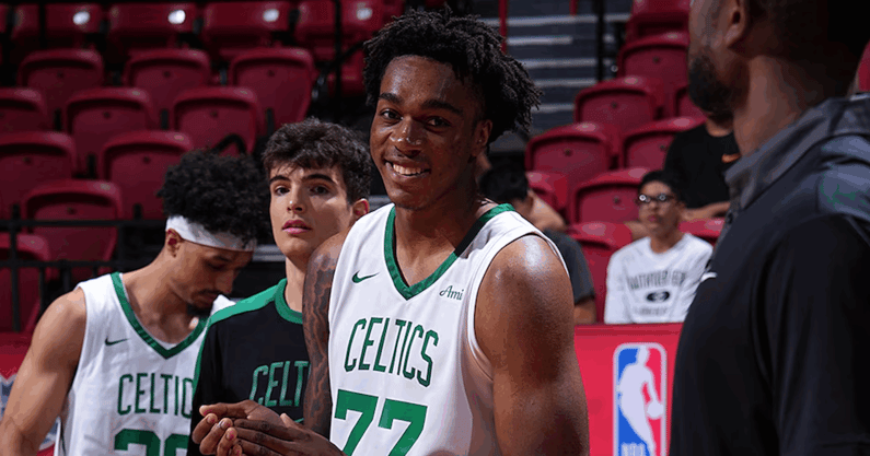Amari Williams signs with Boston Celtics